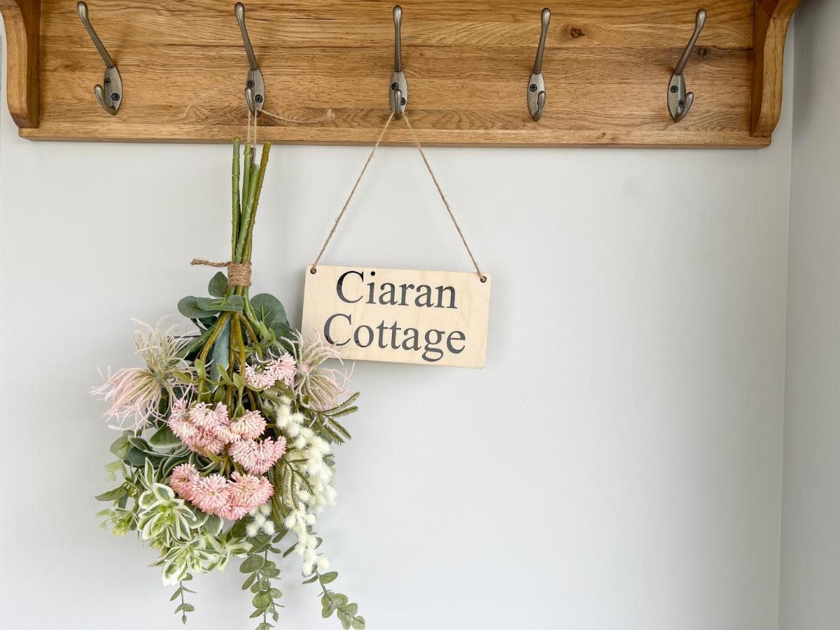 Ciaran Cottage Fearnan Bagian luar foto
